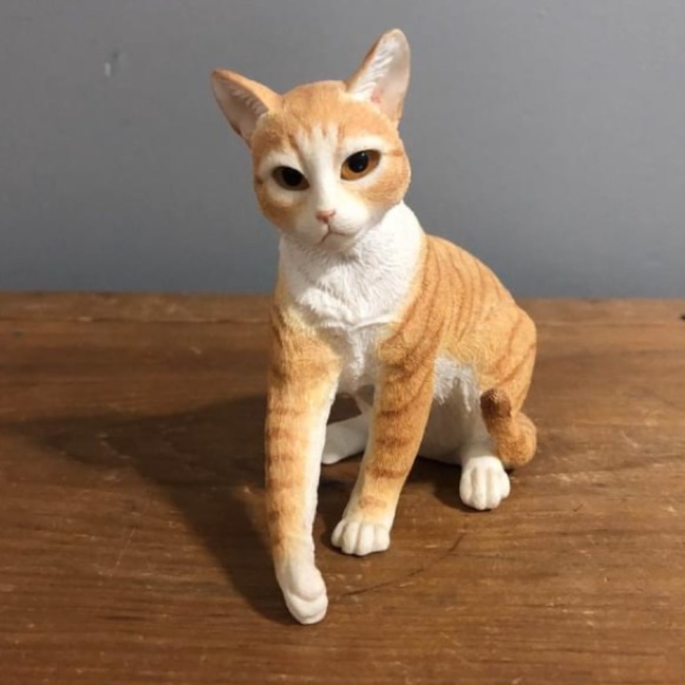 Ginger Tabby Pawing Collectable Figurine